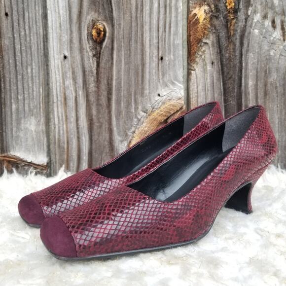 Suede & Snake Print Pumps Size 9.5 Square Cap Toe Dark Red Leather Heels Proxy - Picture 3 of 13